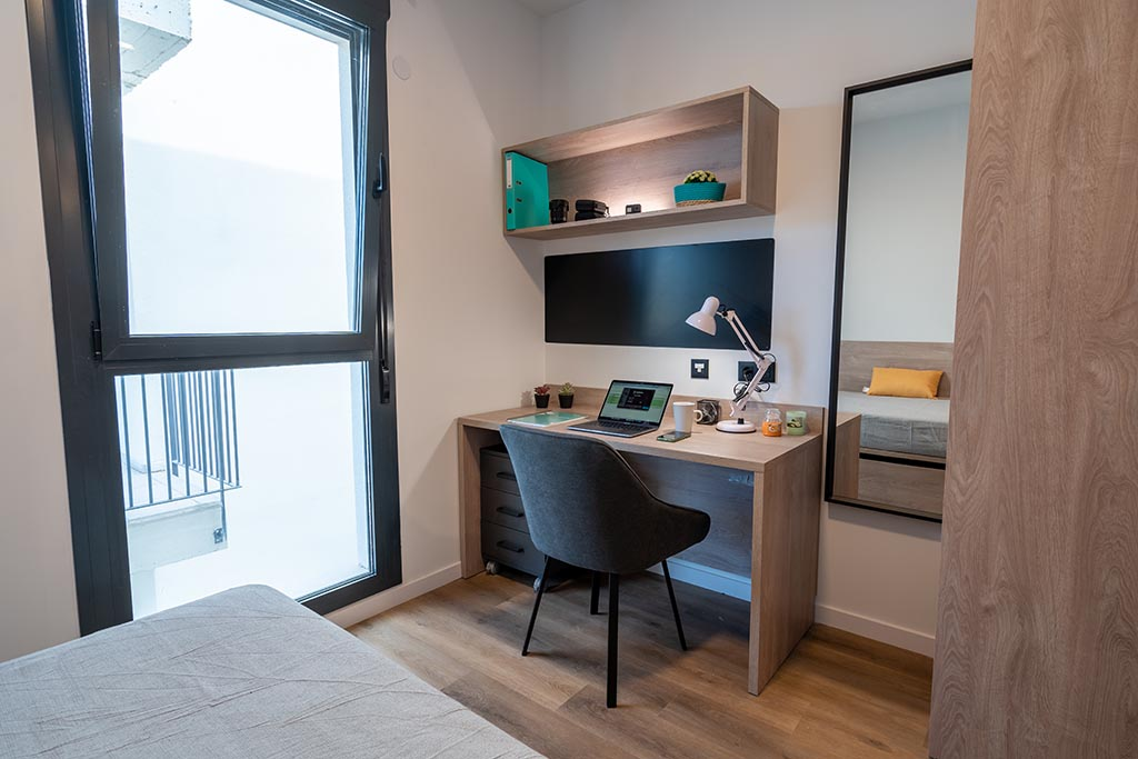 Single Room 2 - 2