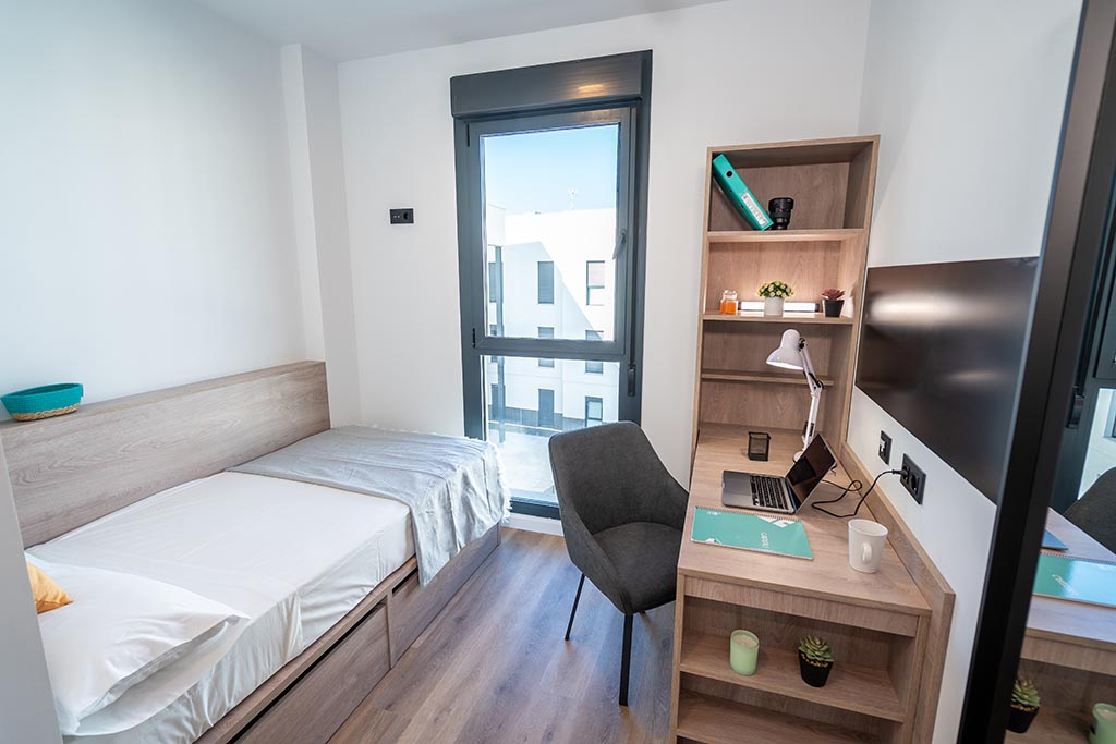 Single Room 2 - 1