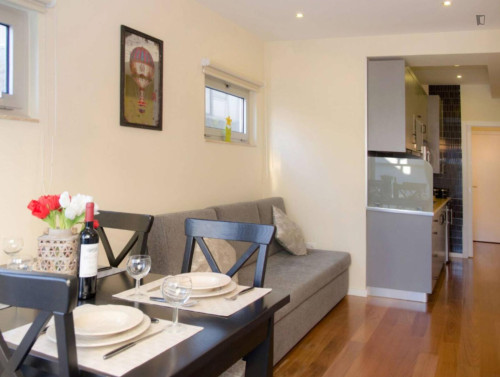 Fascinating 1 Bedroom Apartment with a terrace close to São Bento Train Station  - Gallery -  5