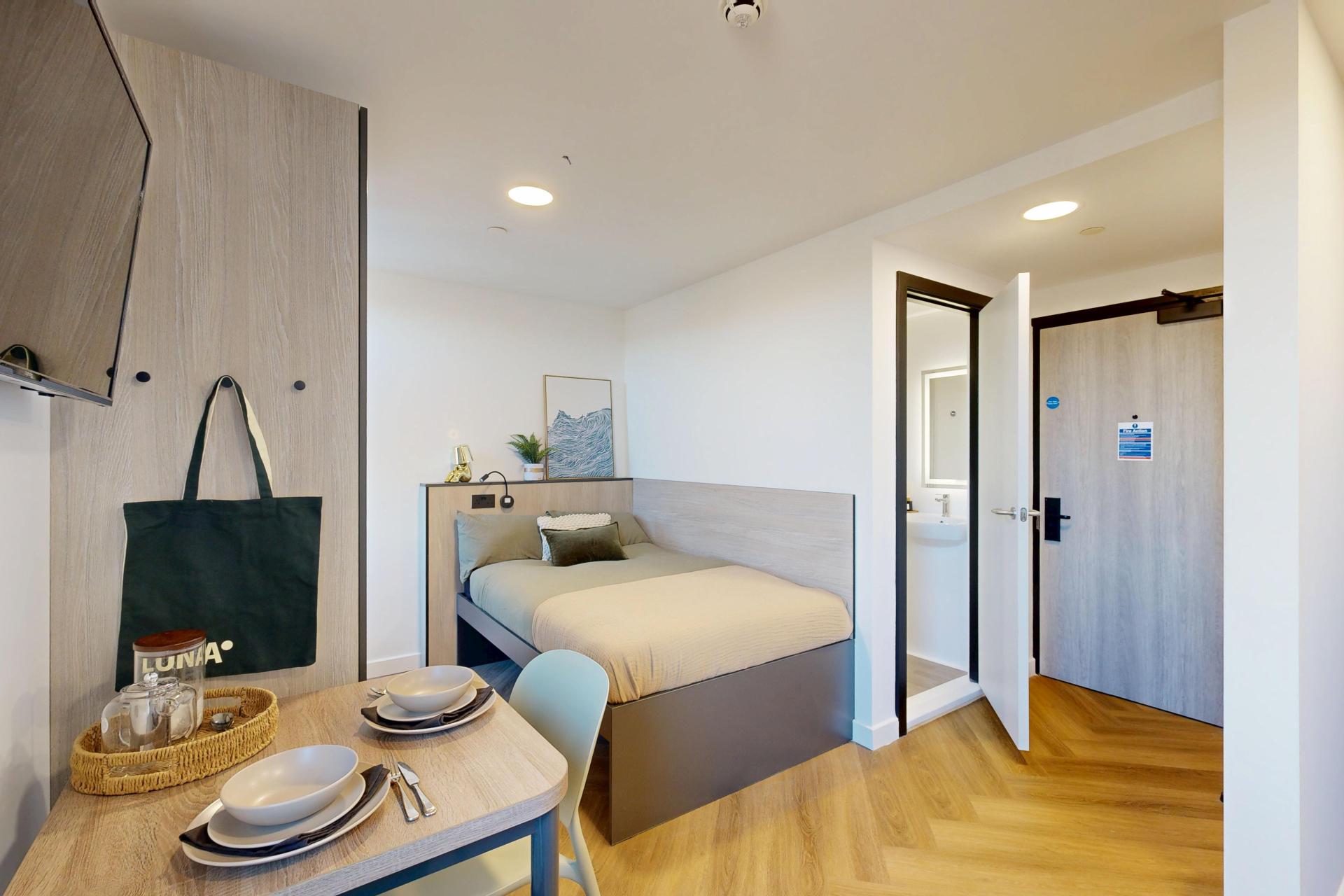  Premium Plus Studio  -  Bridgeside  - Gallery -  27
