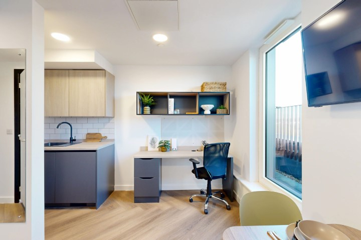 Premium Plus Studio - 6