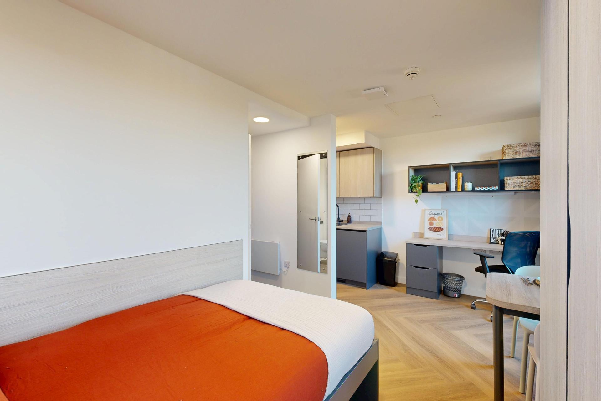  Classic Studio Ground  -  Bridgeside  - Gallery -  10