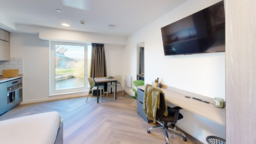 Premium Studio Ground - 2