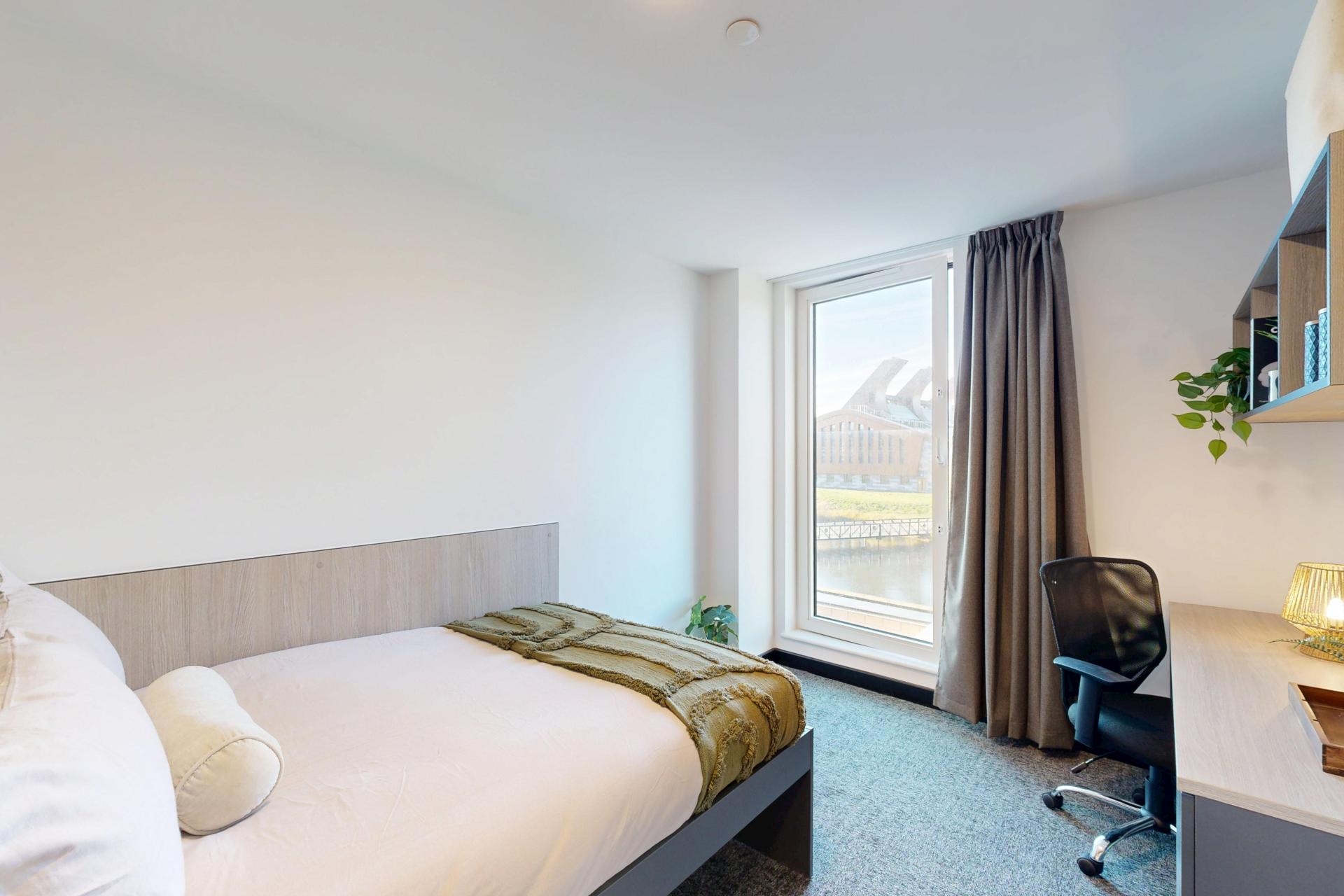 Classic En-Suite - 7