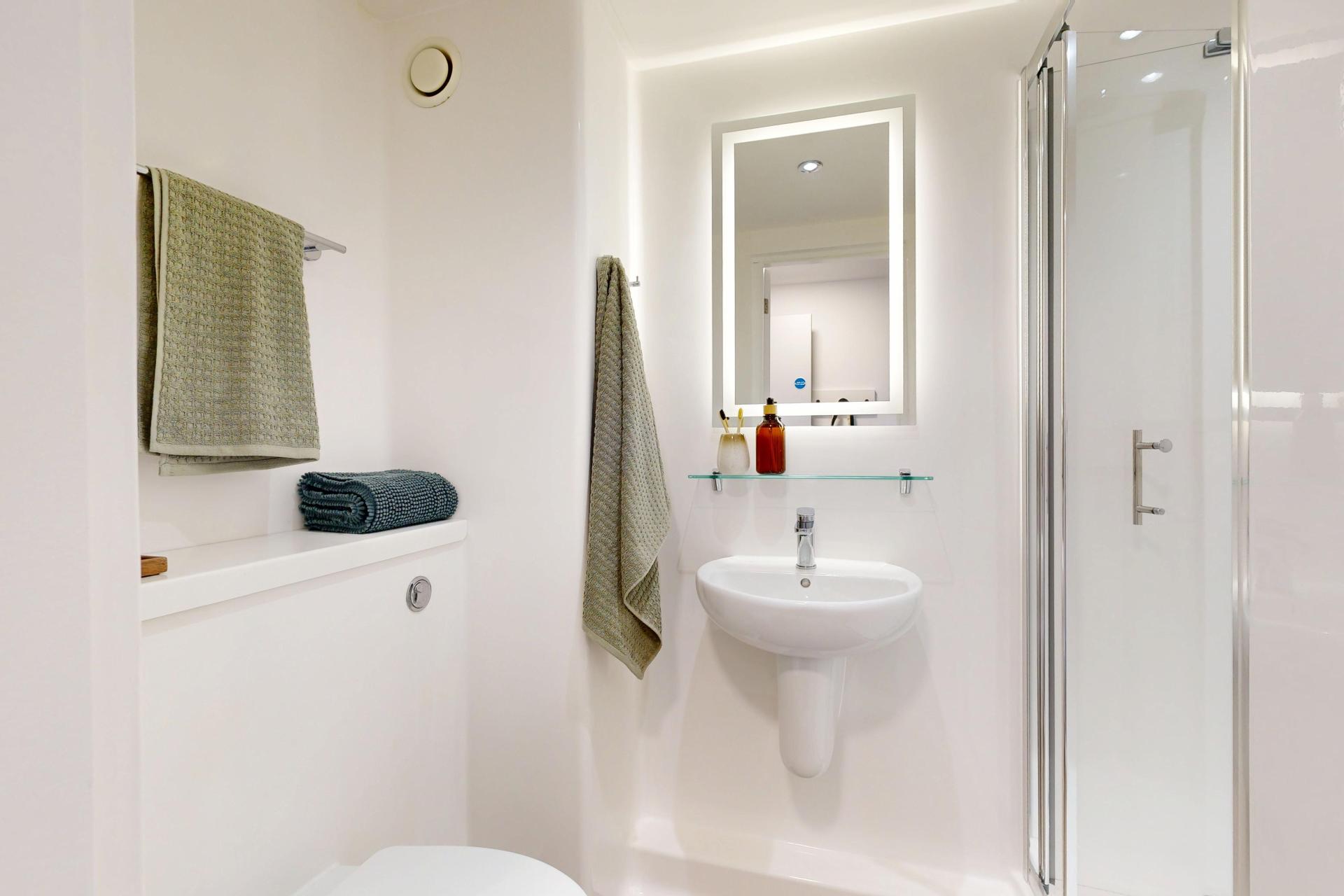 Classic En-Suite Ground - 21