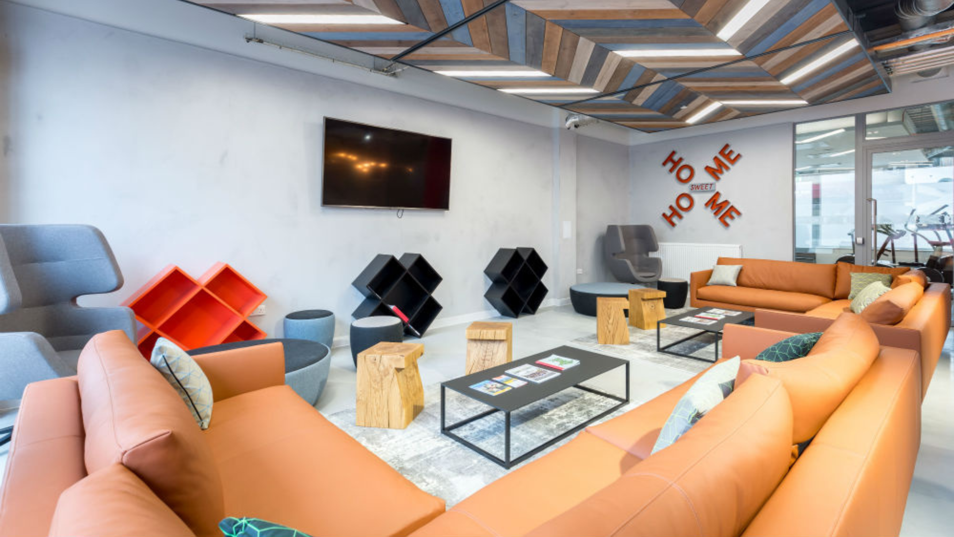  Standard Studio  -  Livin  - Gallery -  4