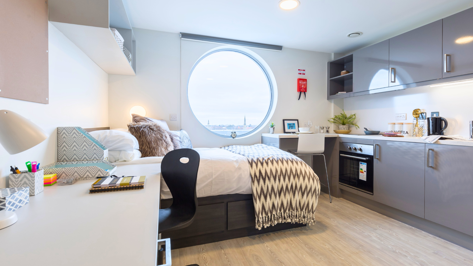  Superior Studio  -  Livin  - Gallery -  11