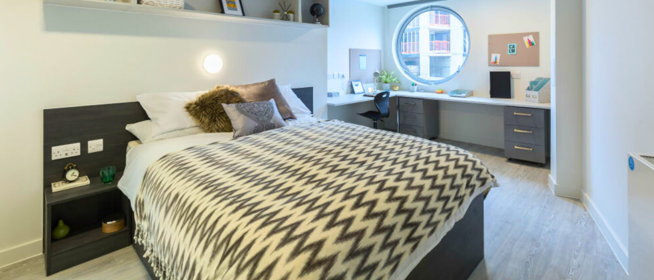  Platinum Studio  -  Livin  - Gallery -  2