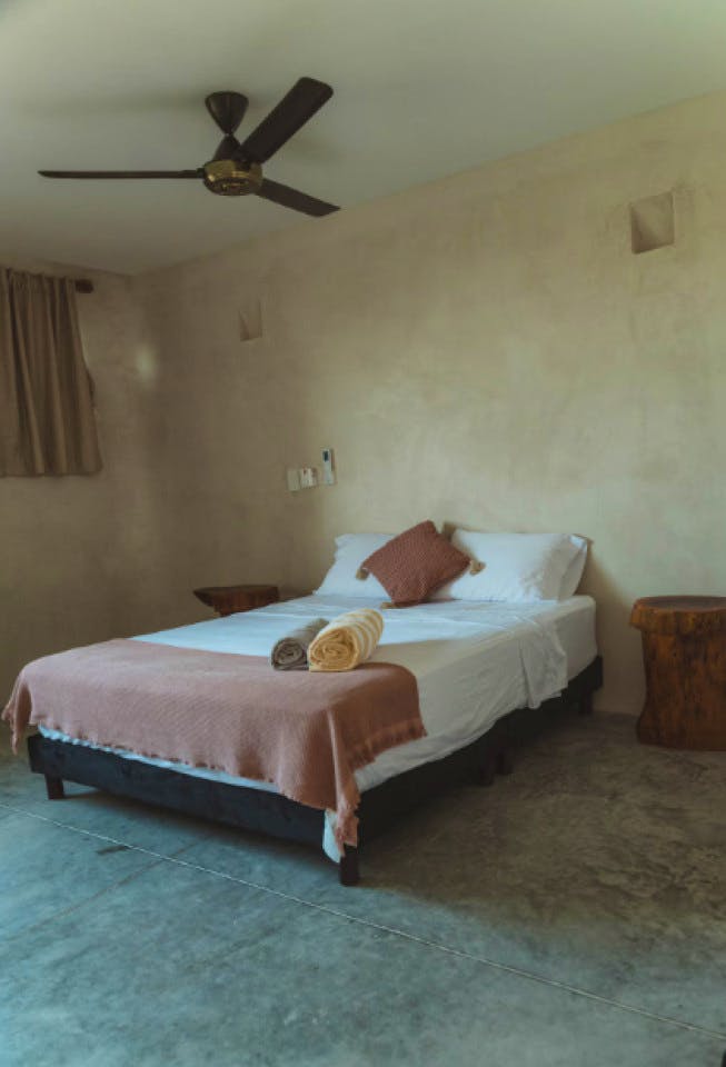  Whole House  -  Beautiful Stunning House w/ Terrace + Pool near Santa Veronica beach  - Gallery -  22