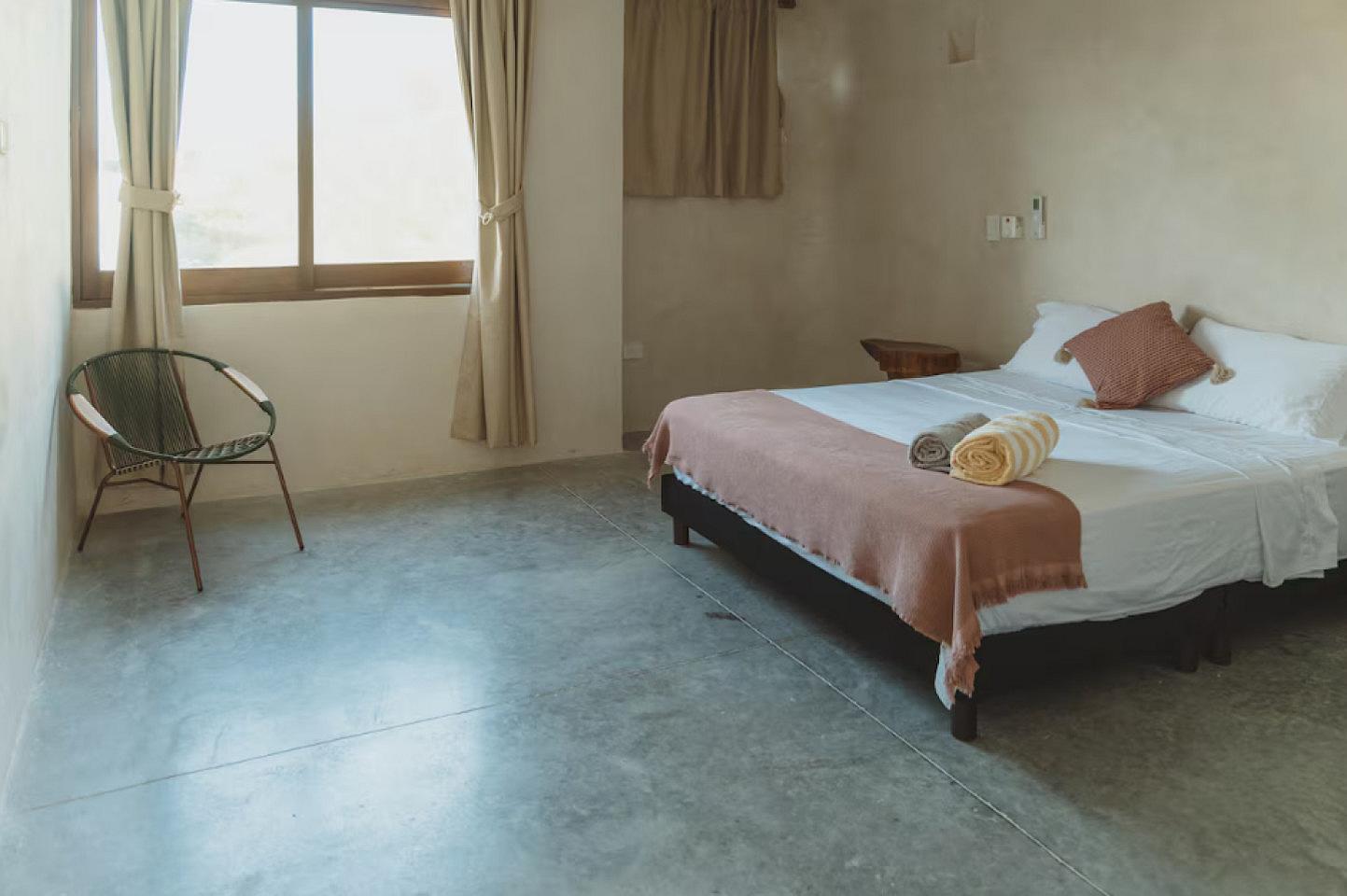  Whole House  -  Beautiful Stunning House w/ Terrace + Pool near Santa Veronica beach  - Gallery -  3