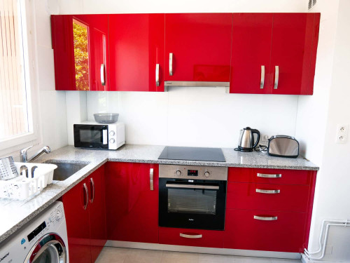 Very luminous room 12m² / Nice spacious room 14m²