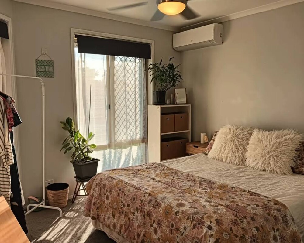 International Room-Queen Bed(Full Room) - 1
