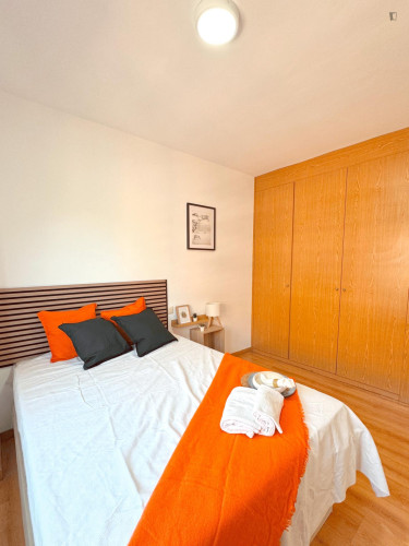Comfortable double bedroom well connected to the city center - Gallery - 18