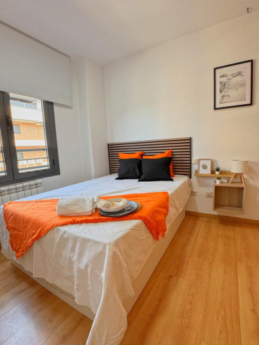 Comfortable double bedroom well connected to the city center - Gallery - 17