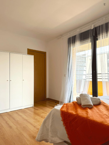 Wonderful double bedroom with balcony well connected to the city center