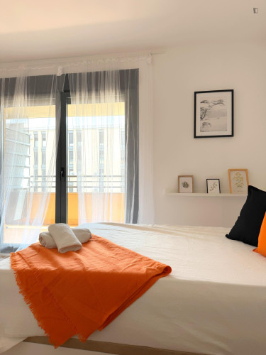 Wonderful double bedroom with balcony well connected to the city center  - Gallery -  5