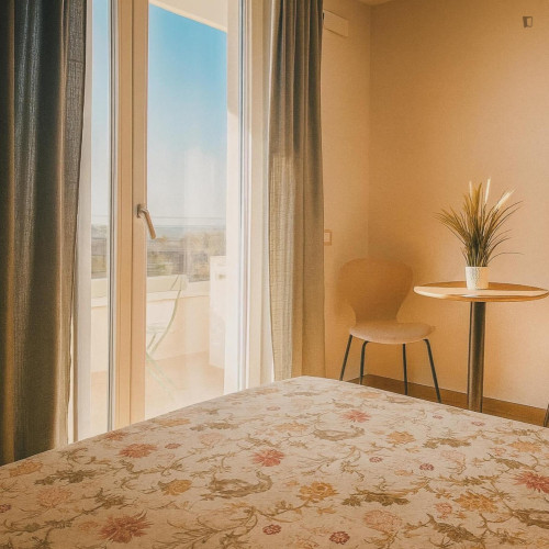 Entire Apartment with Sea View Terrace  4 Bedrooms, 4 Bathrooms, Comfort  Privacy  - Gallery - 8
