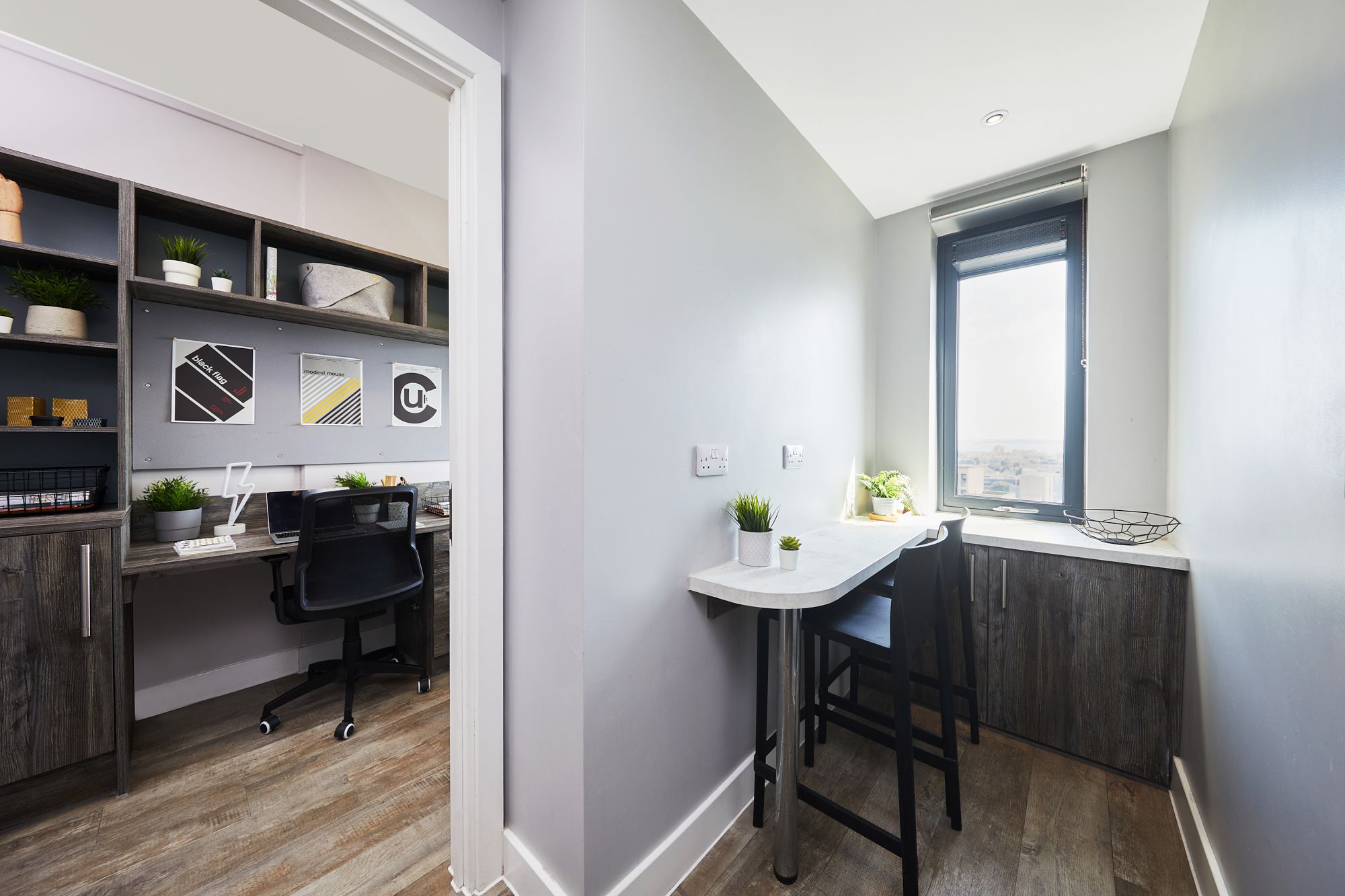 2-Bed Apartment - Crown Place Portsmouth - Gallery - 3