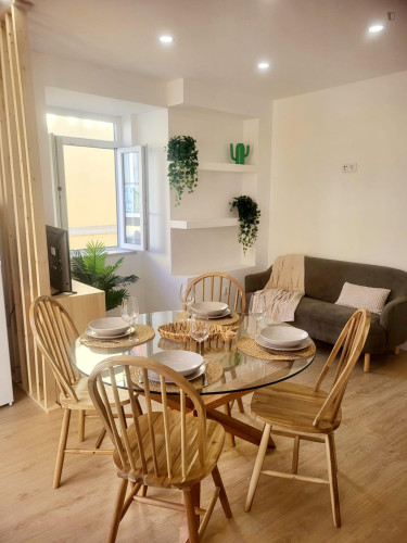 Charming 3 Bed.Apartment, Duplex near Praça do Bocage - Downtown.