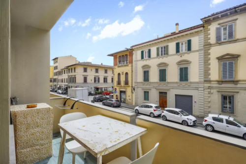 Harmonious studio in Florence
