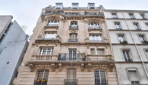 Chic Parisian Boudoir Studio