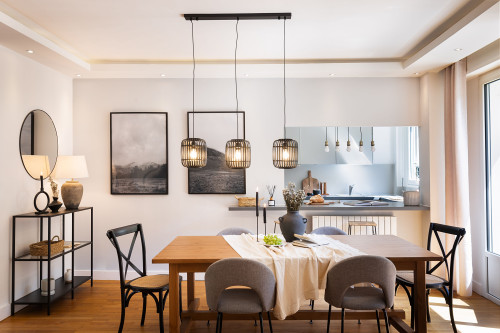 3 bedrooms, balcony and office in Auteuil