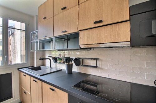 Rental Furnished Appartment - 3 Rooms - 82m² - Paris