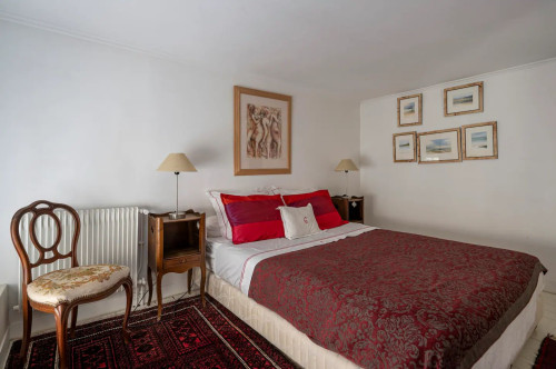 Apartment on 2 Floors in the Heart of 7th Paris