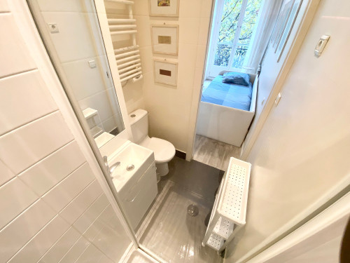 Beautiful Apartment with Balcony Close to La Madeleine Church