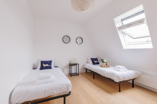 Spectacular 118m² Apartment with an Exceptional View of the Eiffel Tower