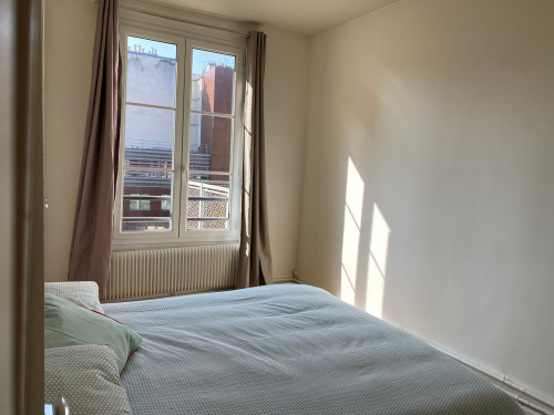 Paris 9th - furnished 2 bedrooms apartment - central and bright