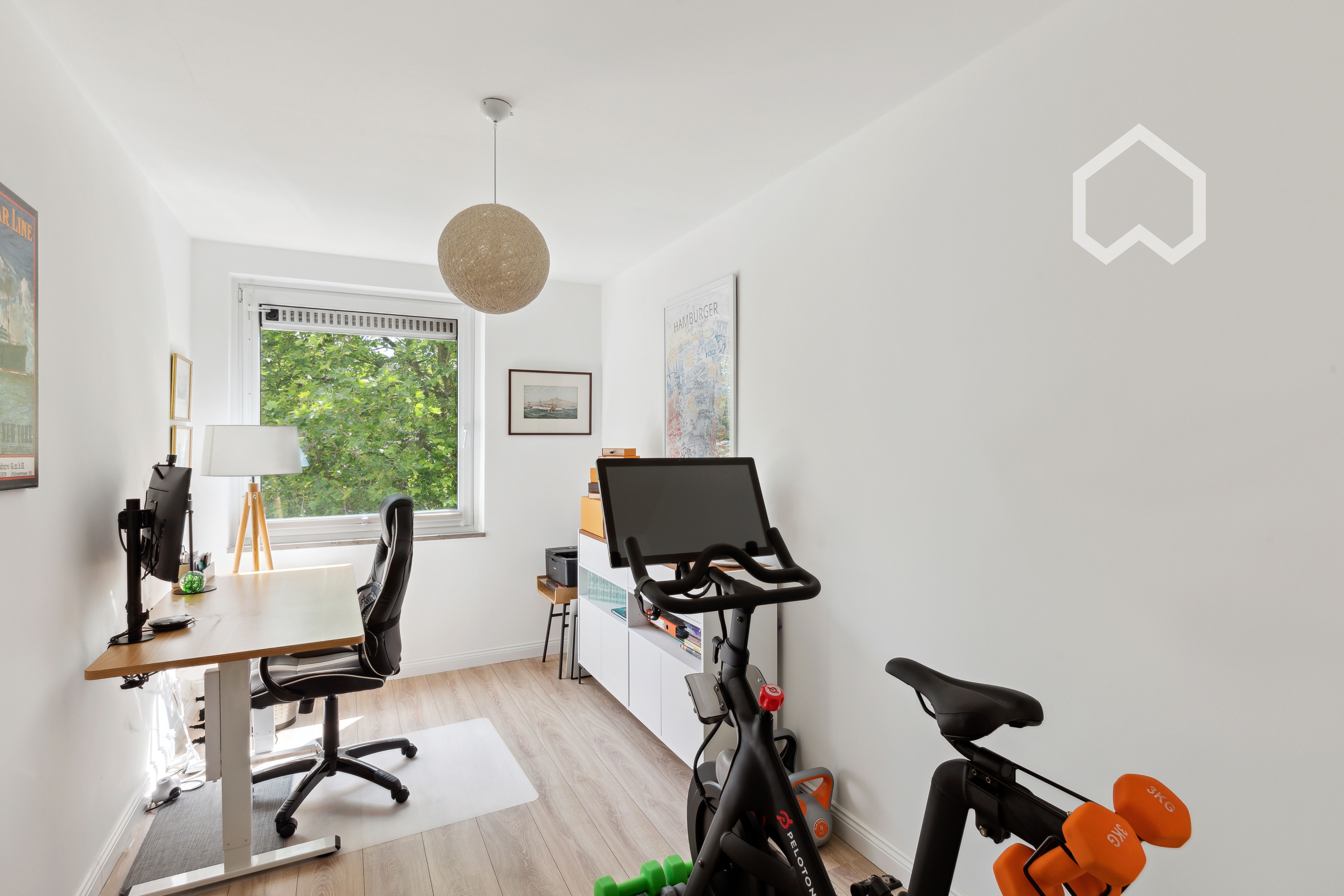  Stunning 4-Room Apartment In Hamburg-Rahlstedt: Perfect For Families  -  Stunning 4-Room Apartment in Hamburg-Rahlstedt: Perfect for Families  - Gallery -  8