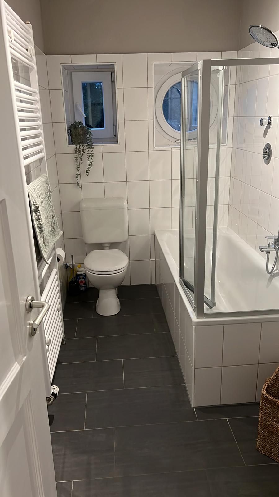  Modern Möblierte Wohnung In Uni-Nähe  -  Modern möblierte Wohnung in Uni-Nähe  - Gallery -  3