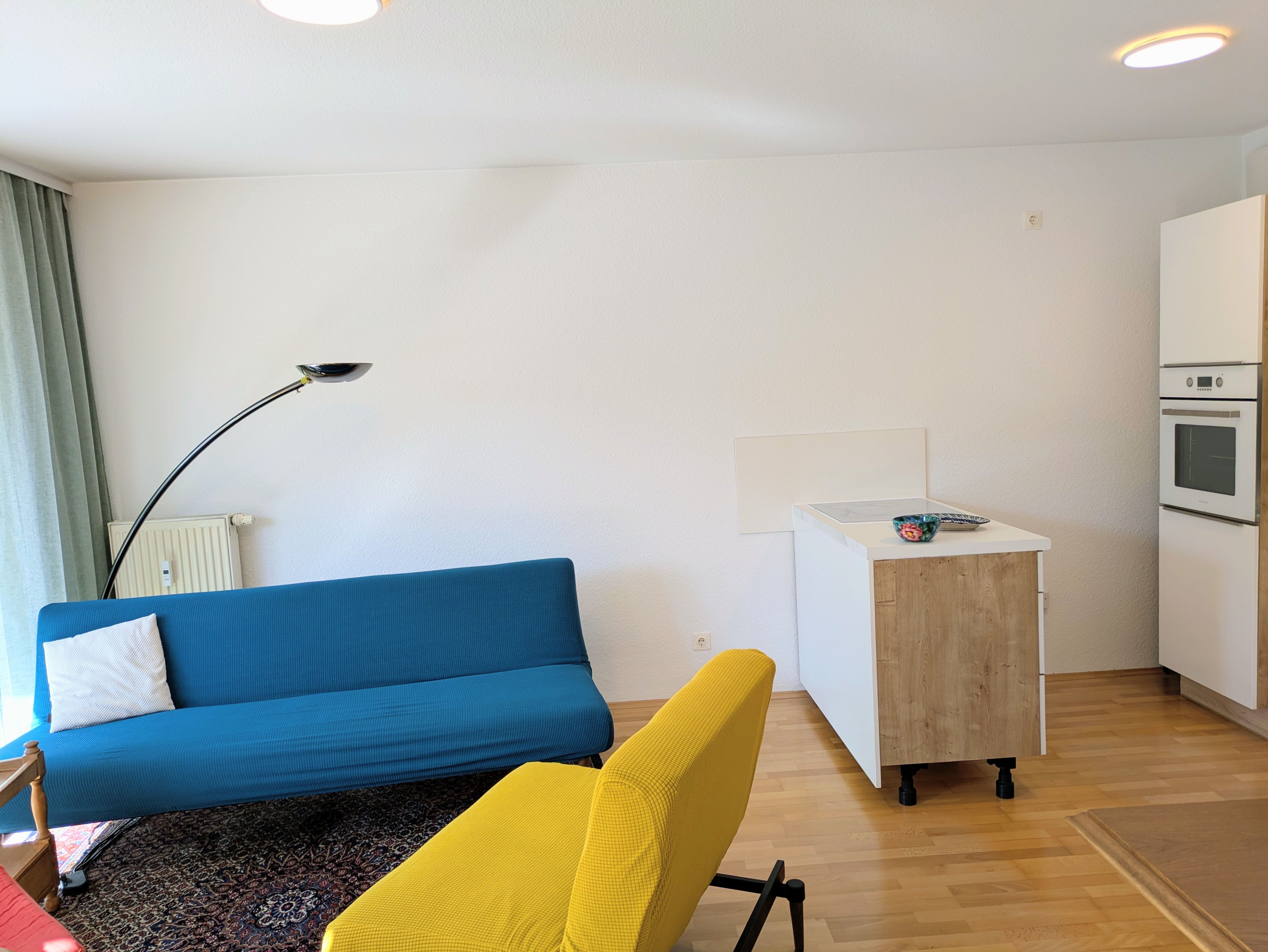 Old-School Meets Modern - Homy Feel And Practical Apartment 5 Minutes Walk From University - 13