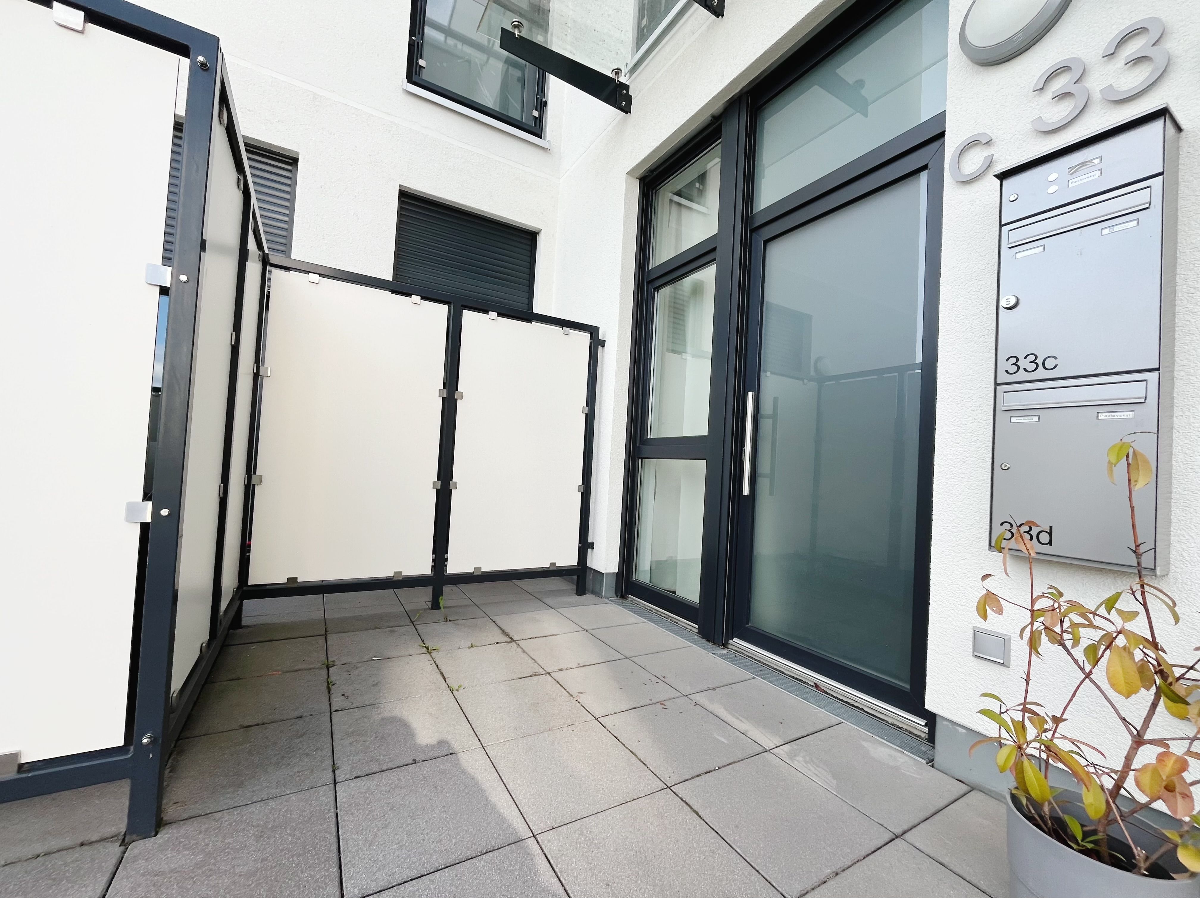  Studio Near Cologne | Parking | Private Entry  -  Studio near Cologne | Parking | Private entry  - Gallery -  3