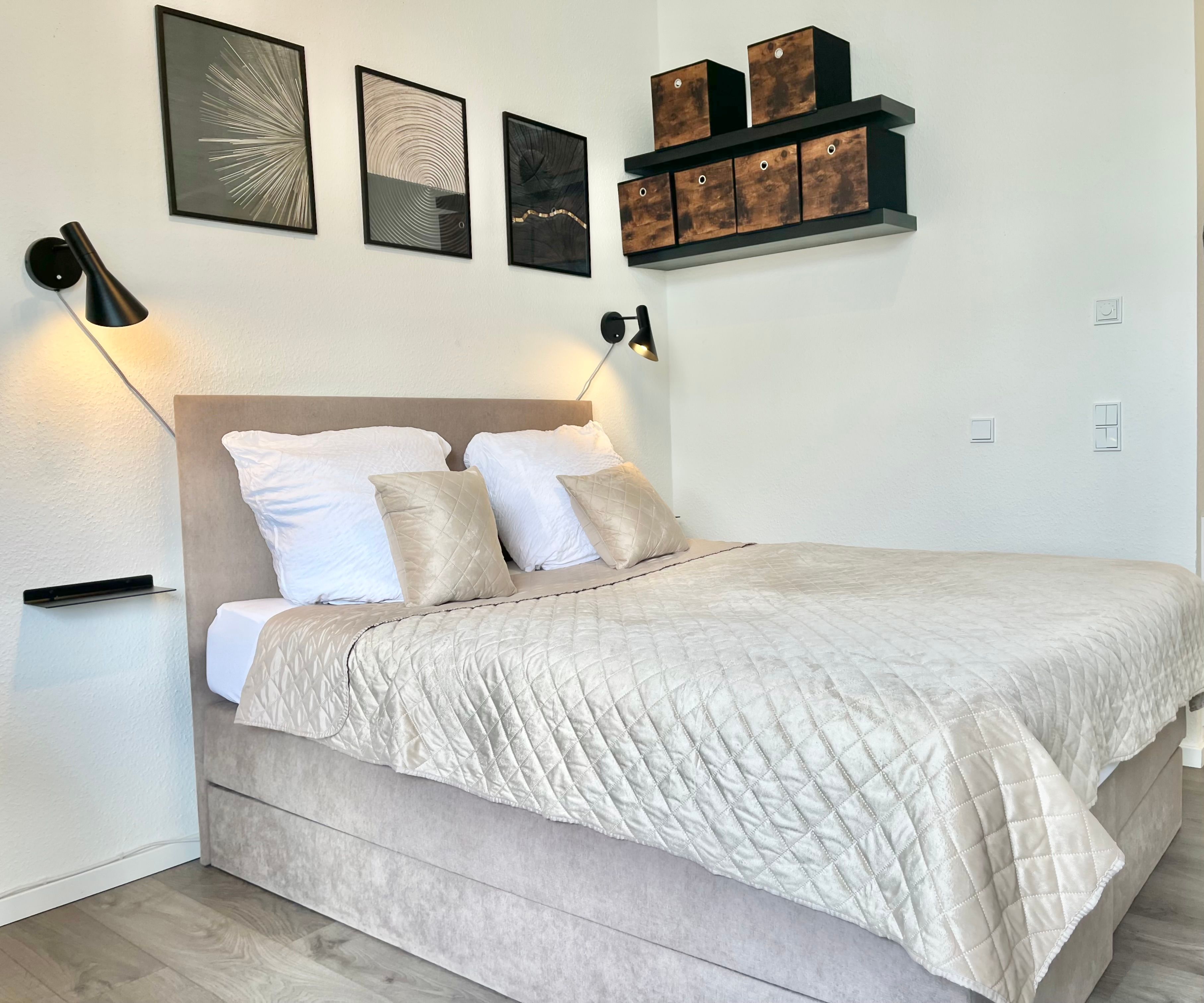 Modern Studio | Private Entrance | Parking Included - 14