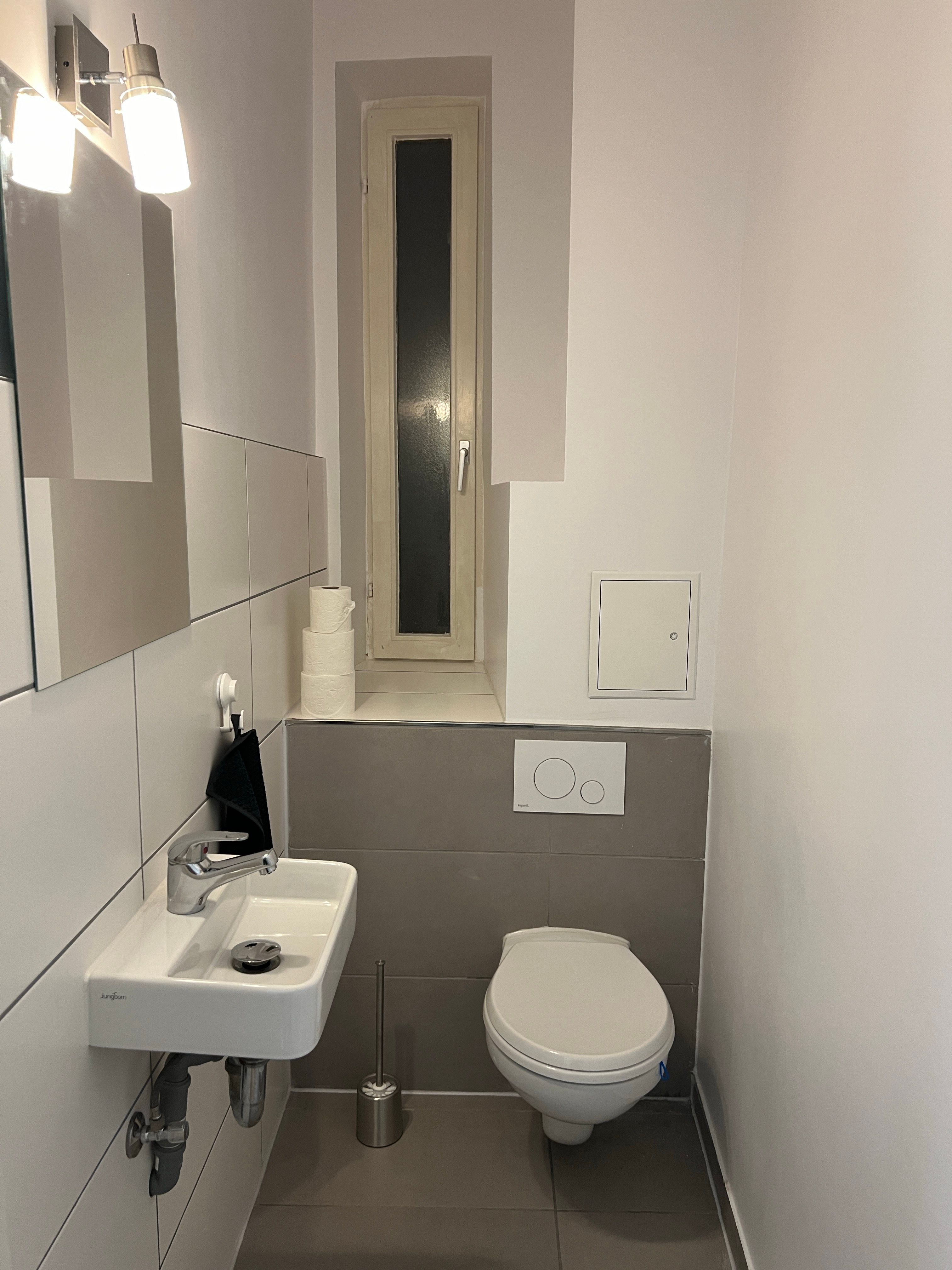Furnished 2-Room Apartment, U1 Subway & Direct Highway Access (Muggenhof) - 7