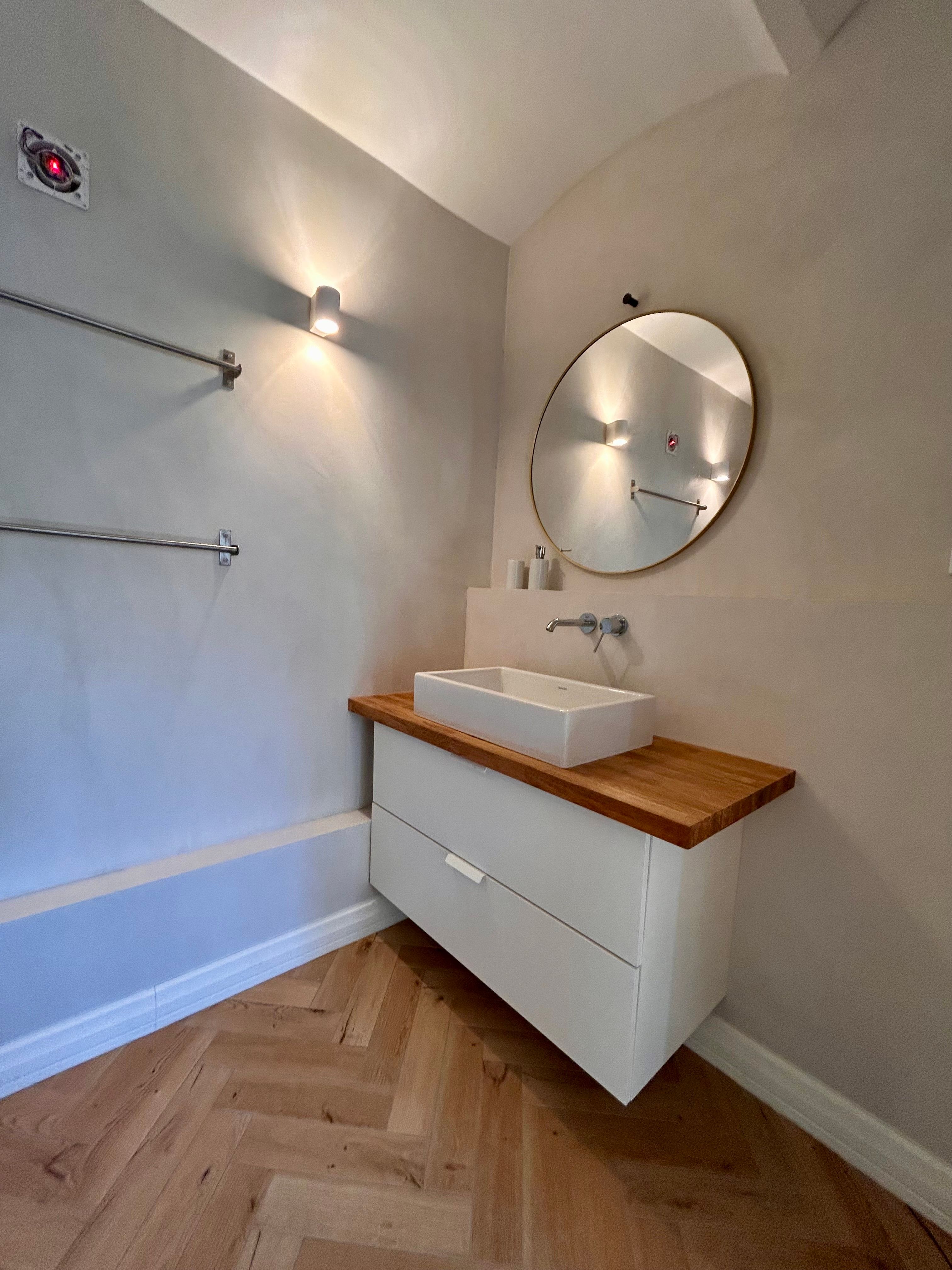 Stylishly Renovated Apartment With Garden - Stylishly Renovated Apartment with Garden - Gallery - 11