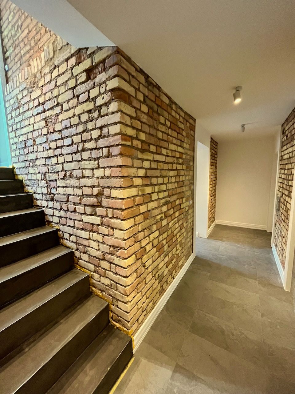  Stylishly Renovated Apartment With Garden  -  Stylishly Renovated Apartment with Garden  - Gallery -  7