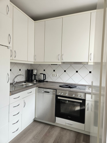 Wundervolle helle 2 Zimmer-Wohnung mit Südterrasse