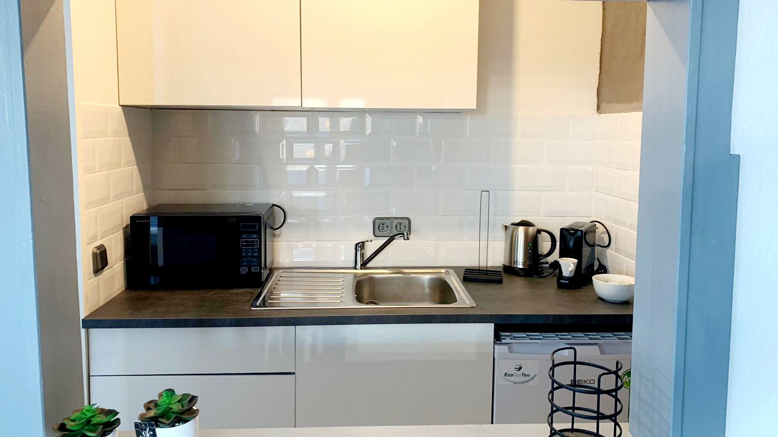 Business Studio @ Neckar Tower | River View | Washing Machine & Parking - 8