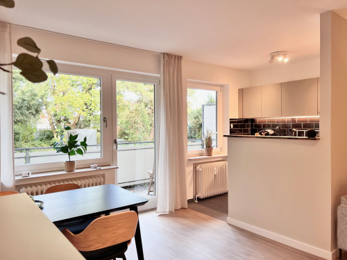 helles und modernes Apartment mit Balkon und Blick ins Grüne - Gallery - 12