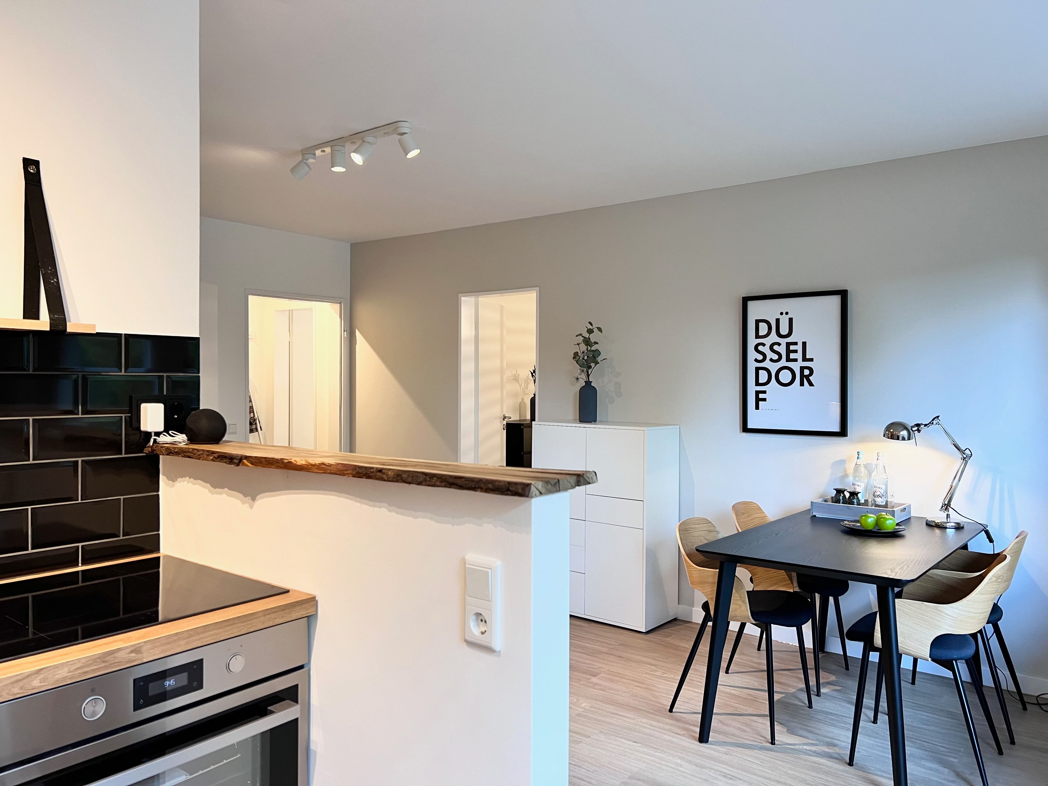  Helles Und Modernes Apartment Mit Balkon Und Blick Ins Grüne  -  helles und modernes Apartment mit Balkon und Blick ins Grüne  - Gallery -  15
