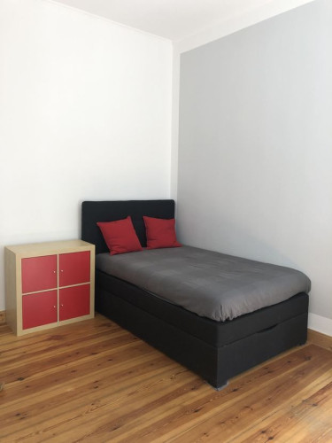 Stylish, spacious 1 room apartment in Potsdam, Klein Glienicke