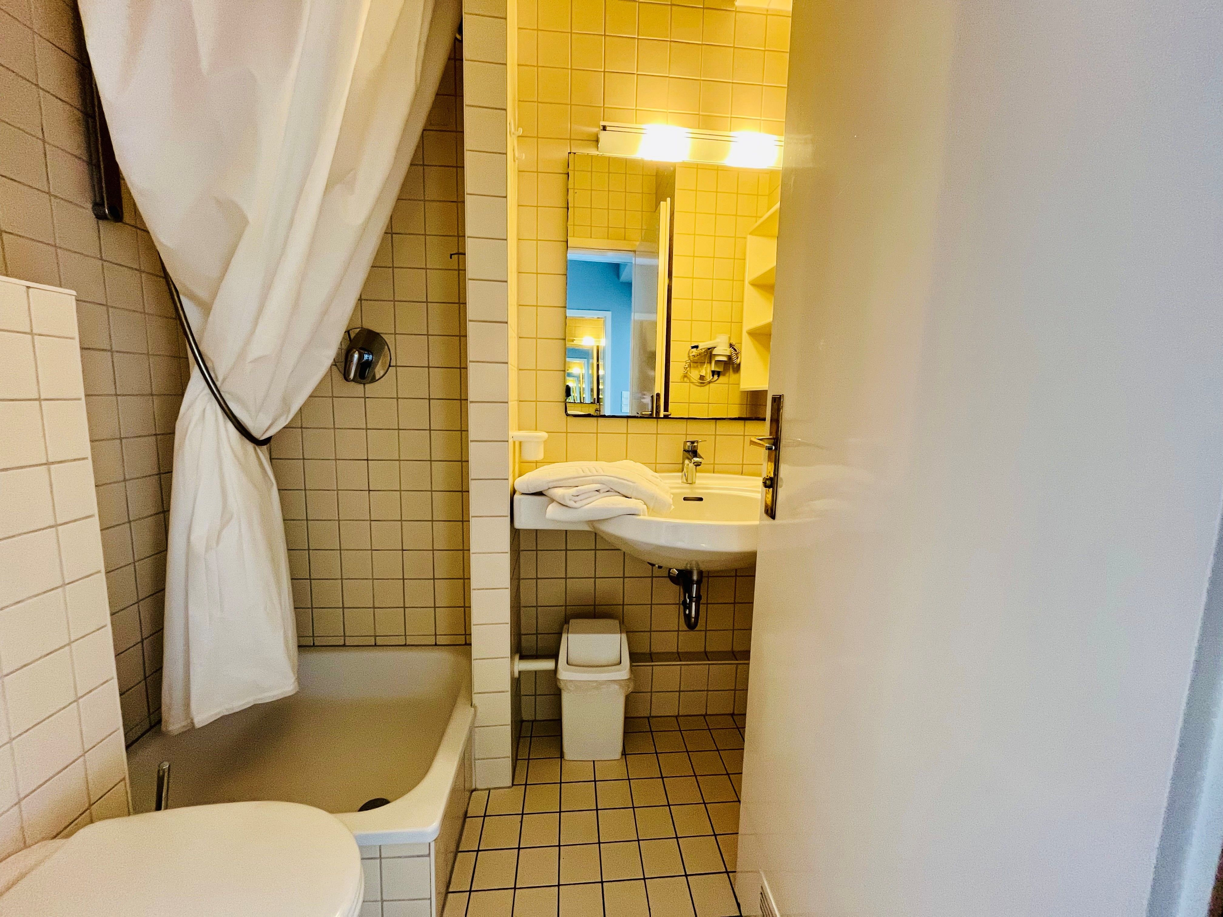 Single Studio In Westend Frankfurt - Near Old Opera - 5