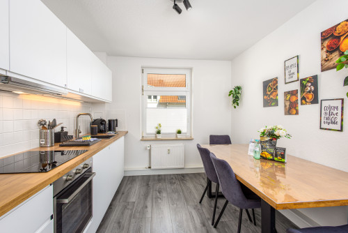 BROCKHEUS Apartments: Luxury Vista Apartment - Kitchen - WiFi - Smart TV