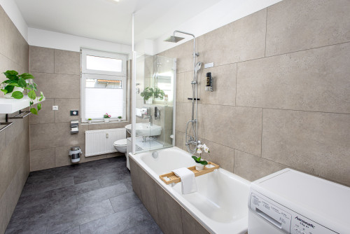 BROCKHEUS Apartments: Luxury Vista Apartment - Kitchen - WiFi - Smart TV