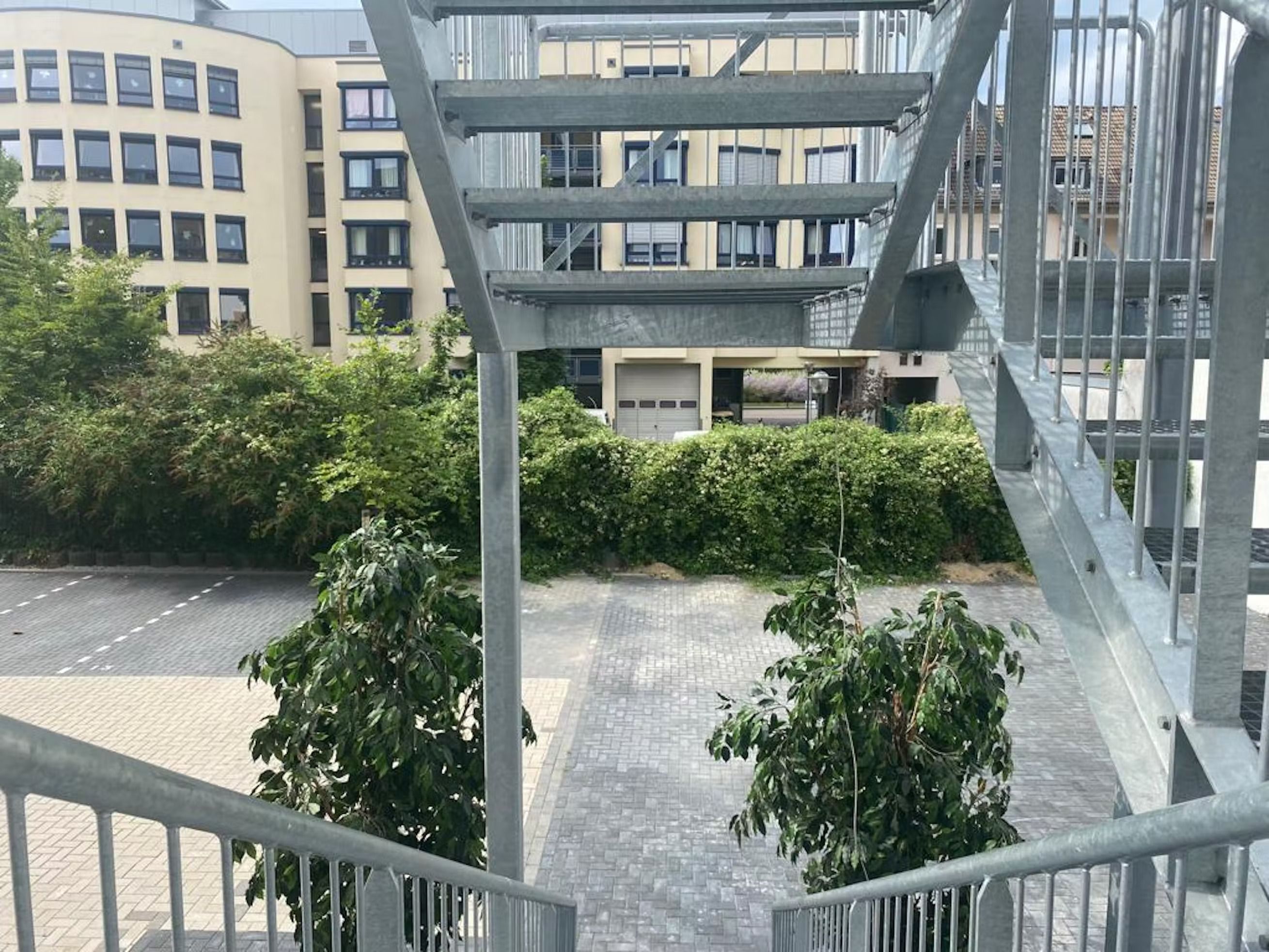 Spacious And Quiet Apartment, Essen - 1