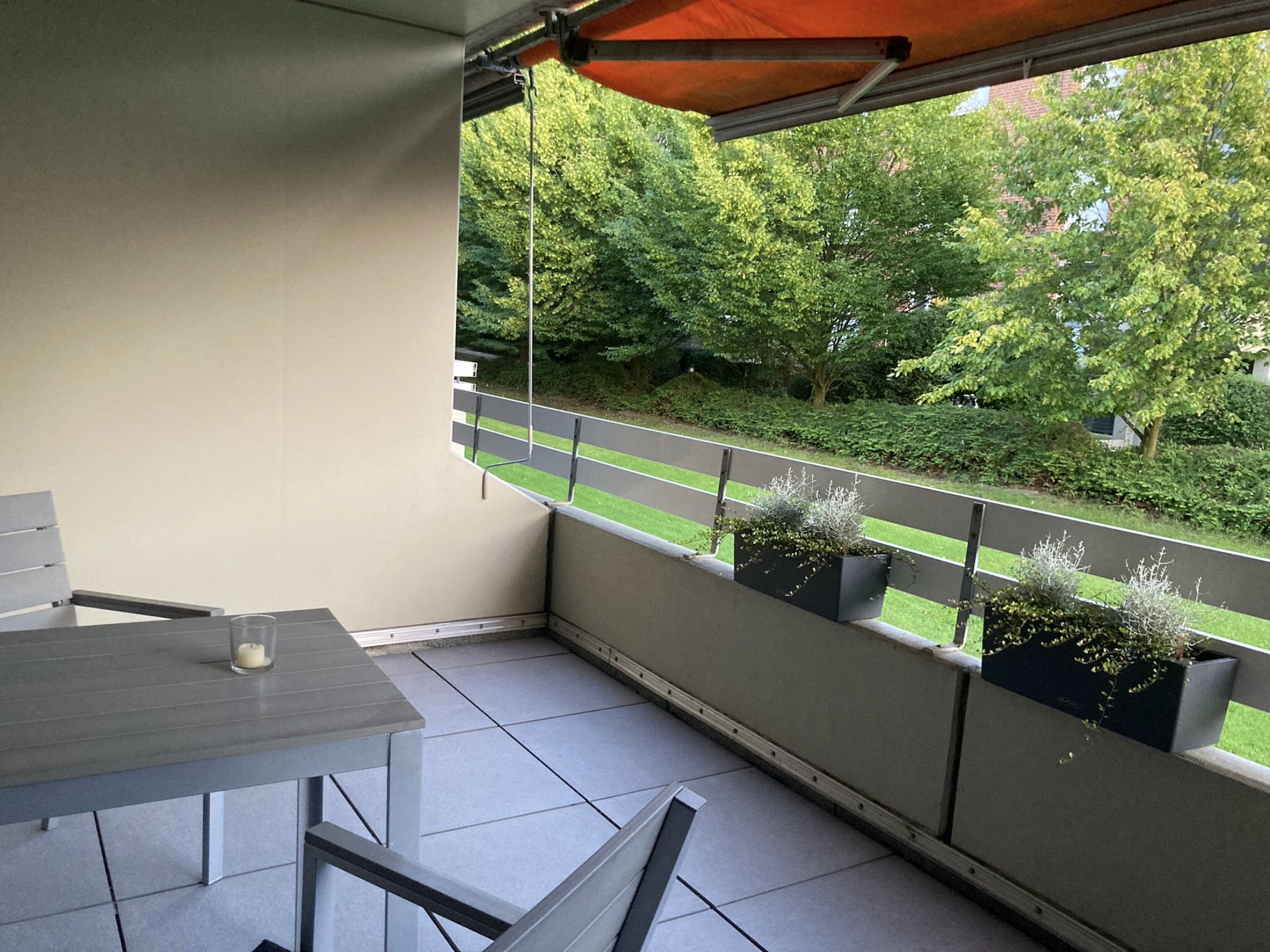 Very Nice, Well-Kept, Lovingly Furnished One-Room Apartment With Underground Parking Space In A Top  - 2