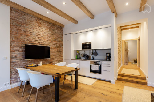 Living in a villa with sun terrace and garden in Teltow